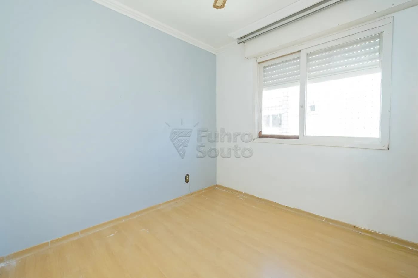 7wt8fg-pelotas-apartamento-padrao-centro-27-01-2026_16-49-23-697916c3ddd76.webp