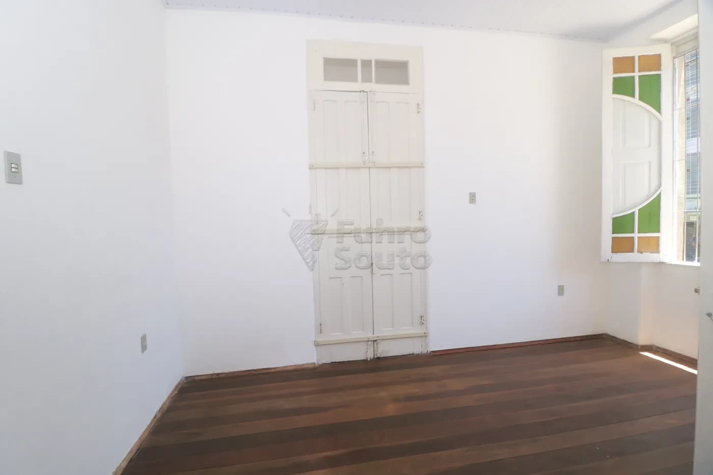 81dr2i-pelotas-comercial-predio-centro-05-12-2025_00-40-12-5.webp