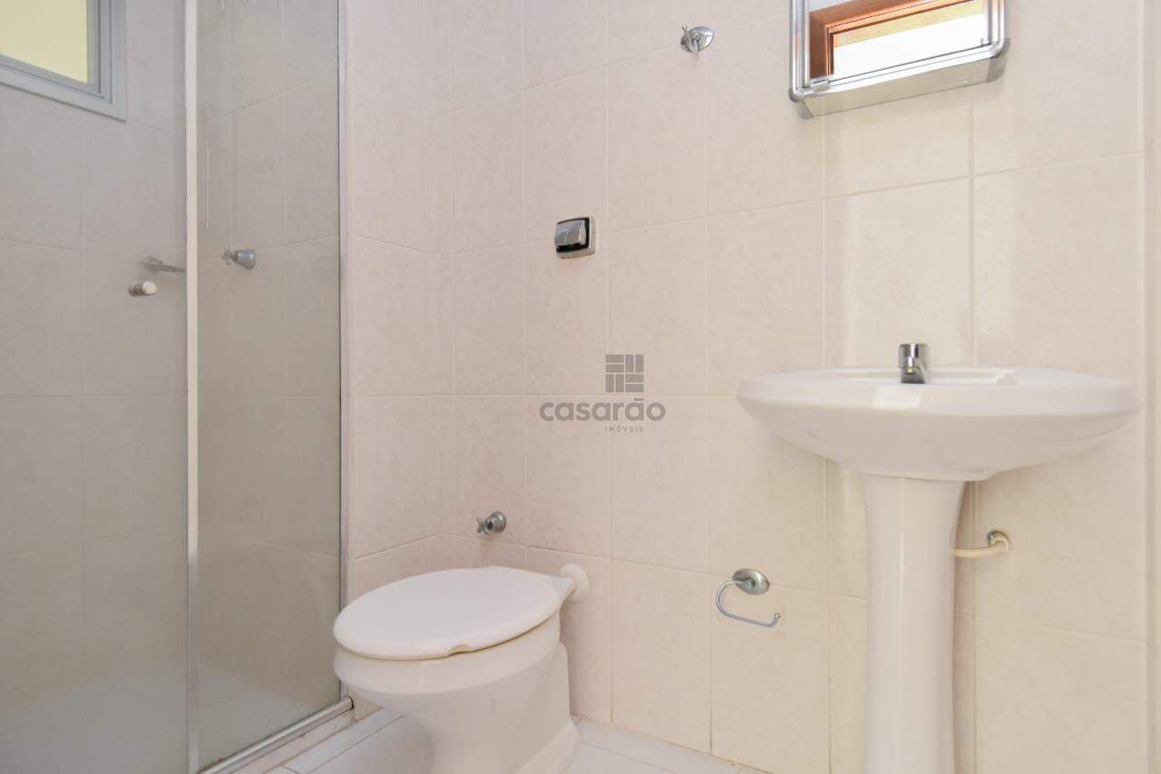 82su5f-apartamento-1-quarto-no-pelotas-banheiro-social.jpg