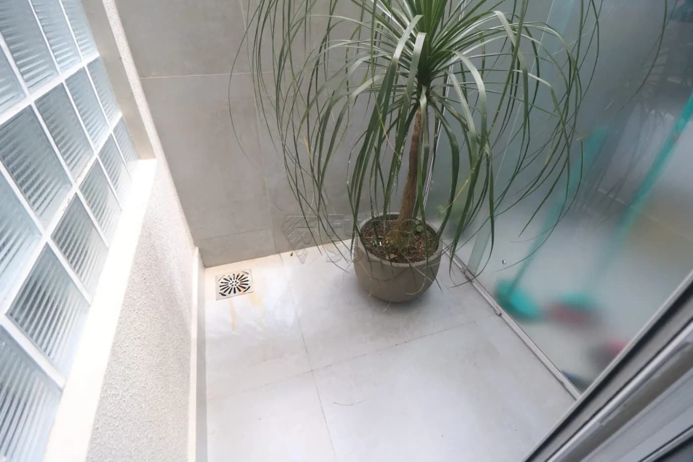 844eh-pelotas-comercial-sala-fora-de-condominio-centro-04-12-2025_11-14-18-13.webp