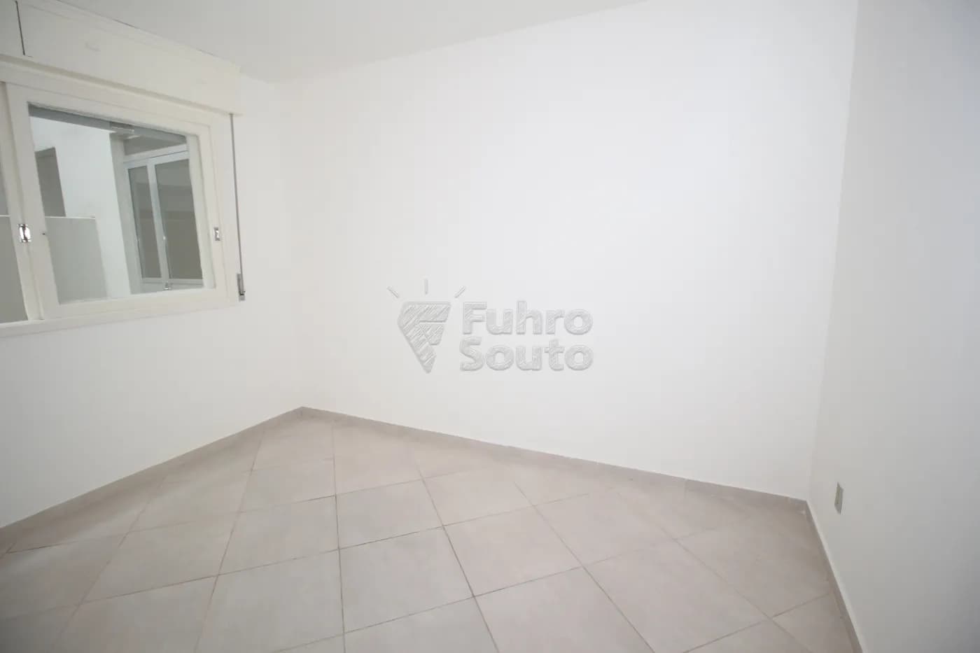 84f83v-pelotas-apartamento-padrao-centro-16-05-2024_23-36-08-10.webp