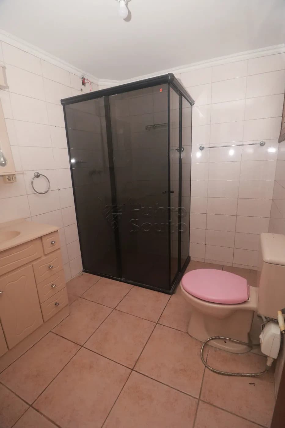 881es-pelotas-apartamento-padrao-centro-07-05-2026_21-30-24-69fd2ea00d341.webp