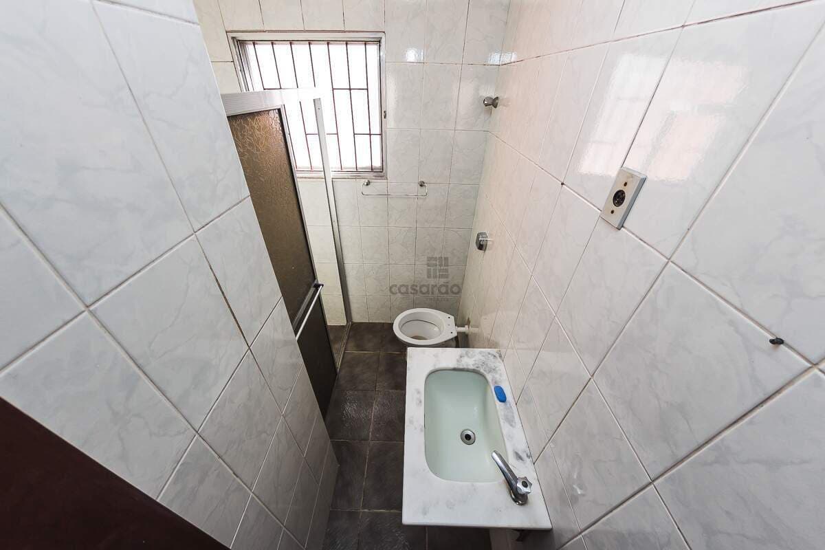 88co2n-casa-resid-5-quartos-no-pelotas-banheiro-social.jpg