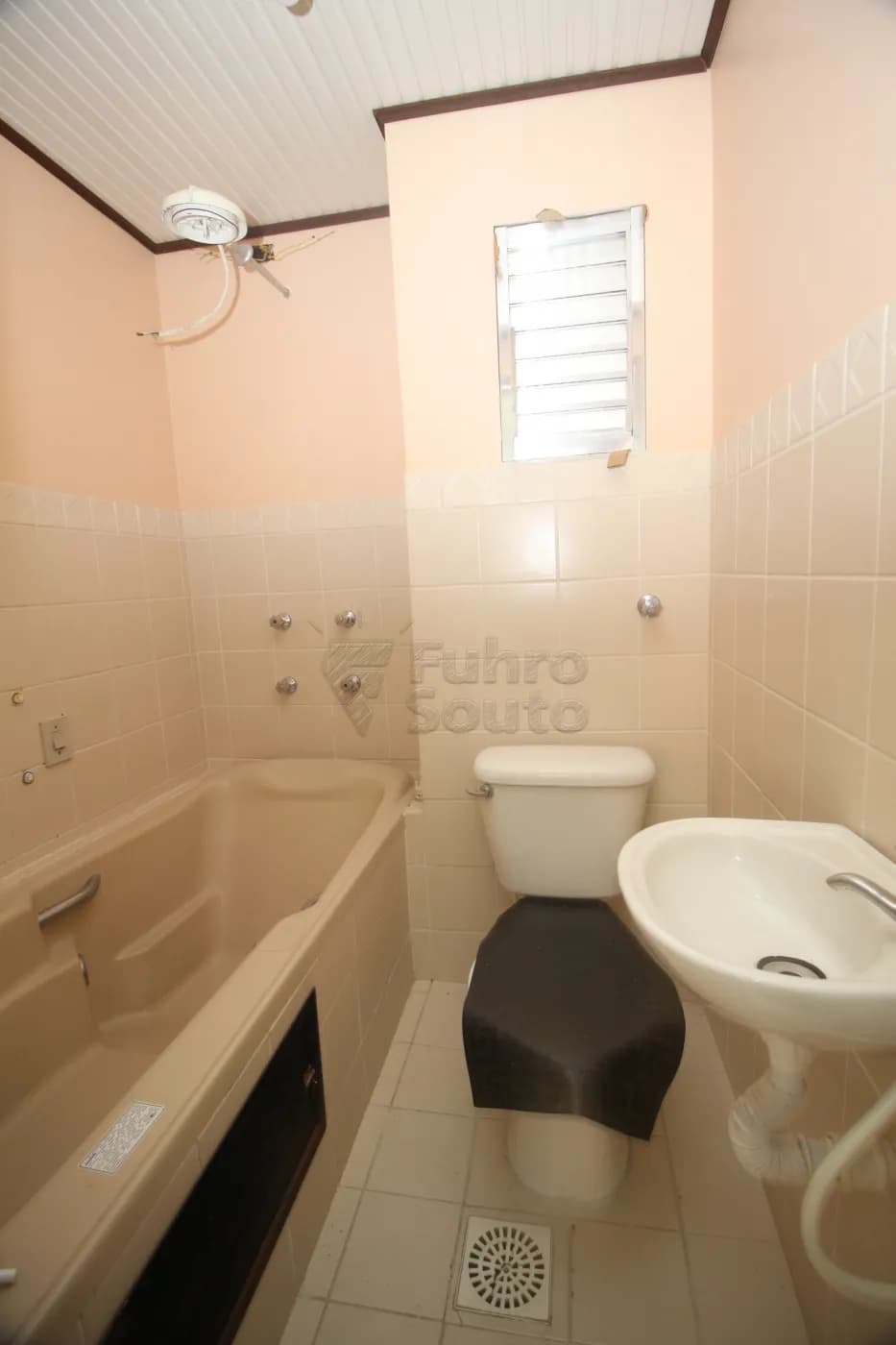 8h21mc-pelotas-apartamento-padrao-tres-vendas-08-08-2024_23-19-51-30.webp
