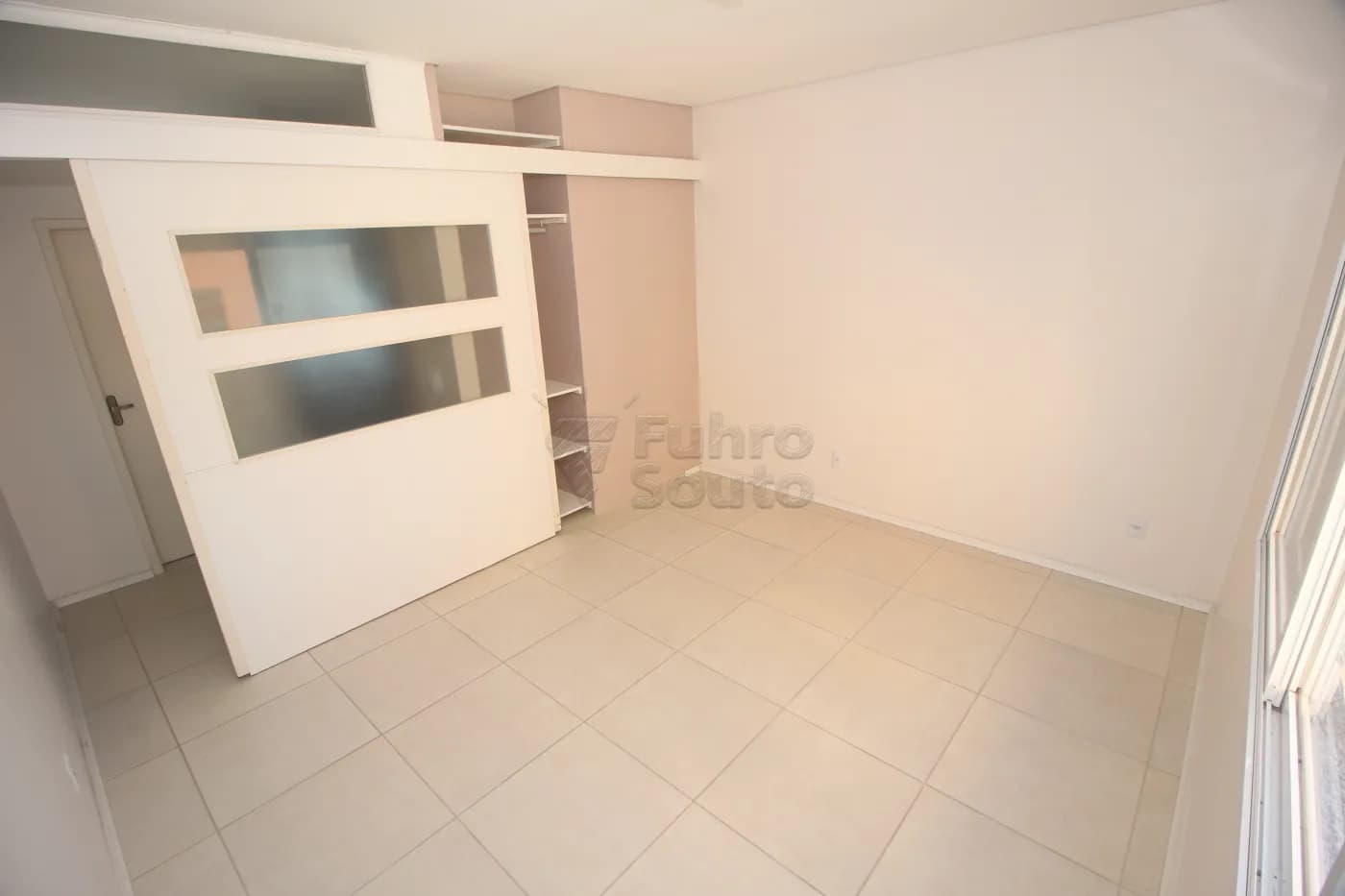 8k287-pelotas-apartamento-padrao-centro-23-01-2025_01-21-01-9.webp