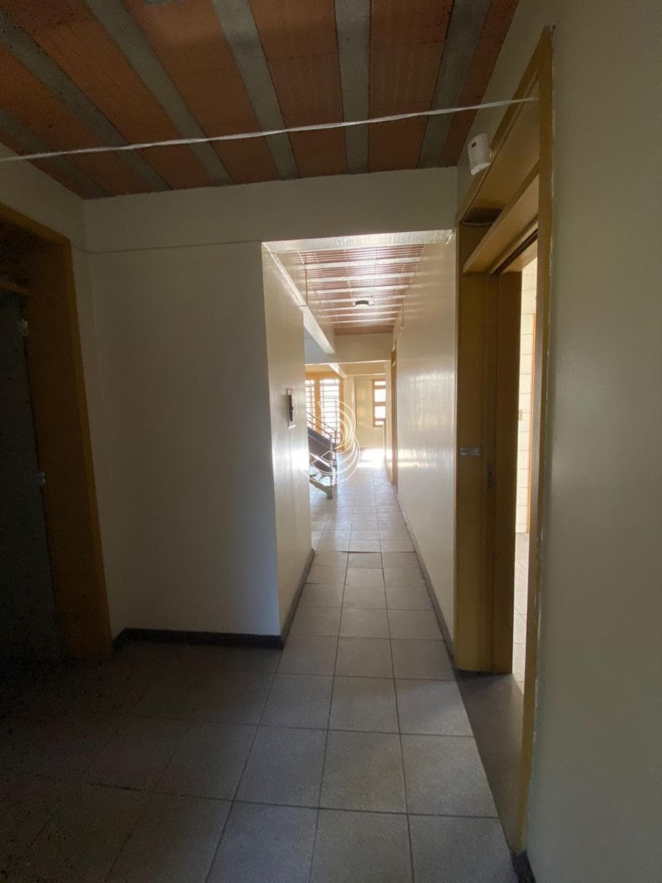 8k6r2dh-i1IpLM86G9xb79n7_112596479fa33c5406_TFmYjJjYzU2OGZm_o_wm.jpg