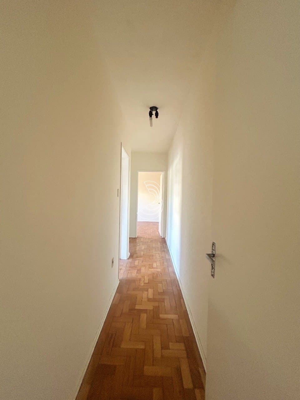 8n1zko-i4IFG38U2td5d4P4815R_1870069b41a198e333.jpg
