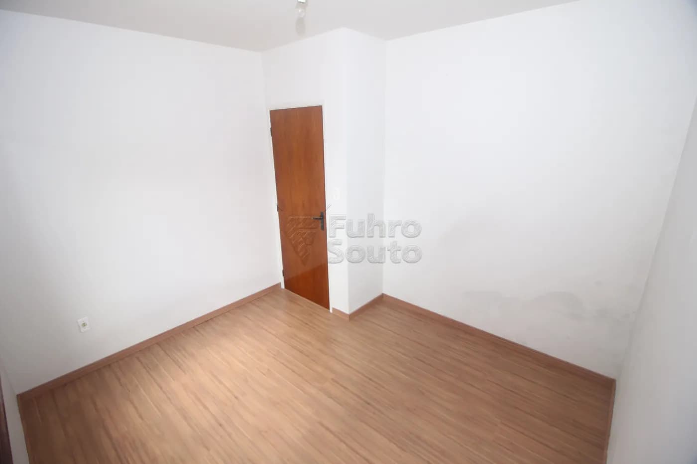 8s9m7-pelotas-apartamento-padrao-centro-29-08-2025_21-54-12-8.webp