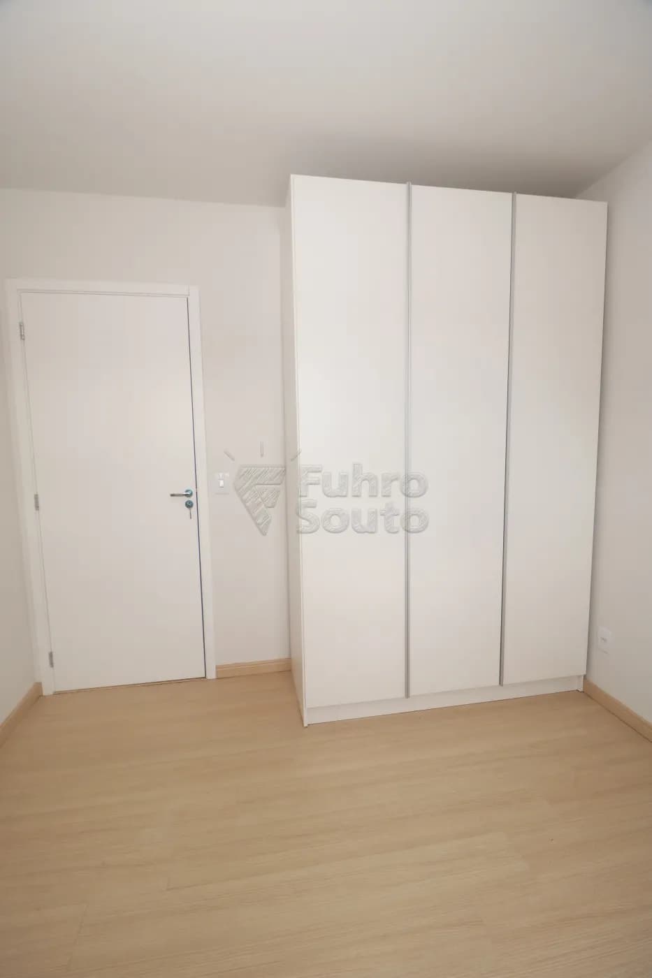 8sse5r-pelotas-apartamento-padrao-centro-20-02-2026_23-28-15-6999183f0895a.webp