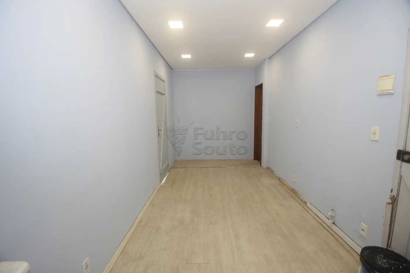 8u6rvb-pelotas-comercial-predio-centro-19-11-2025_01-44-51-14.webp