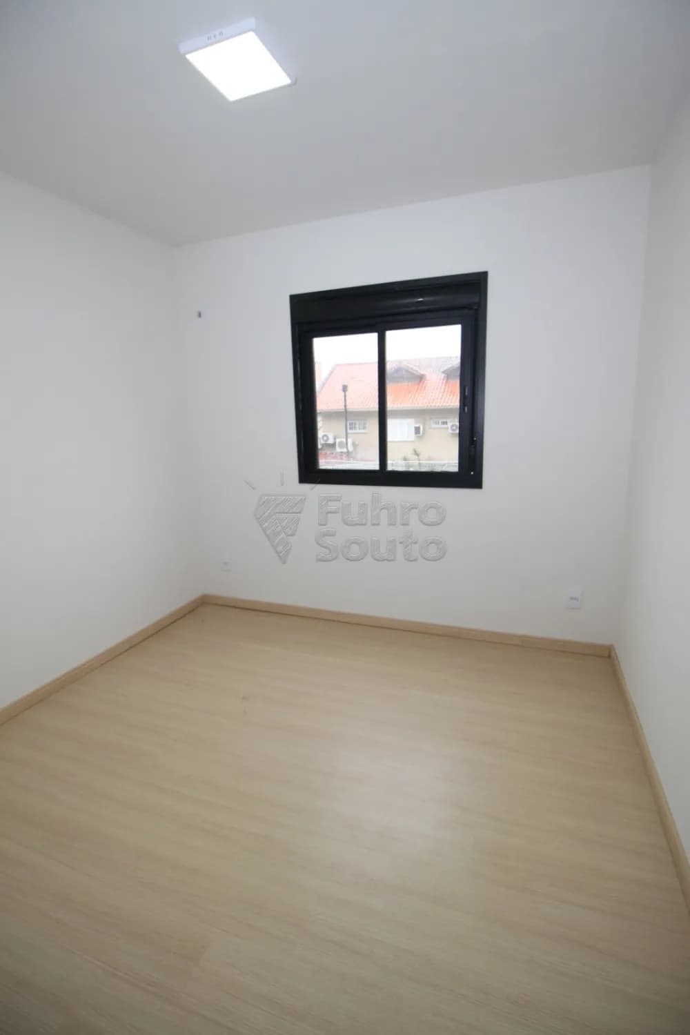 8wuaz-pelotas-apartamento-padrao-centro-01-08-2023_10-42-57-9.webp