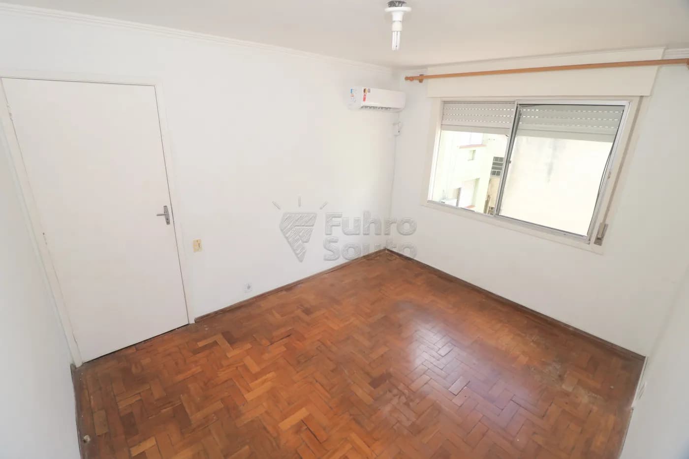 8yr83-pelotas-apartamento-padrao-centro-03-12-2025_23-53-28-12.webp