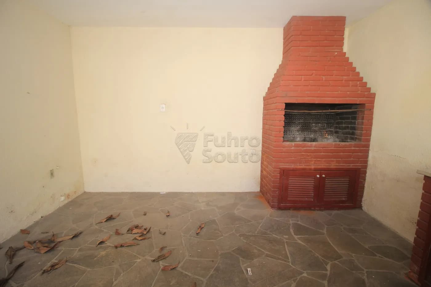 8zsyva-pelotas-casa-padrao-centro-04-11-2025_01-03-52-30.webp