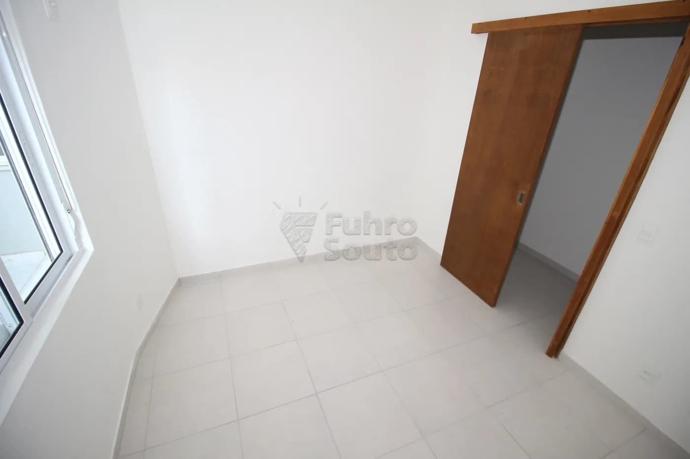 91ch9-pelotas-apartamento-padrao-centro-28-05-2024_22-38-05-11.webp