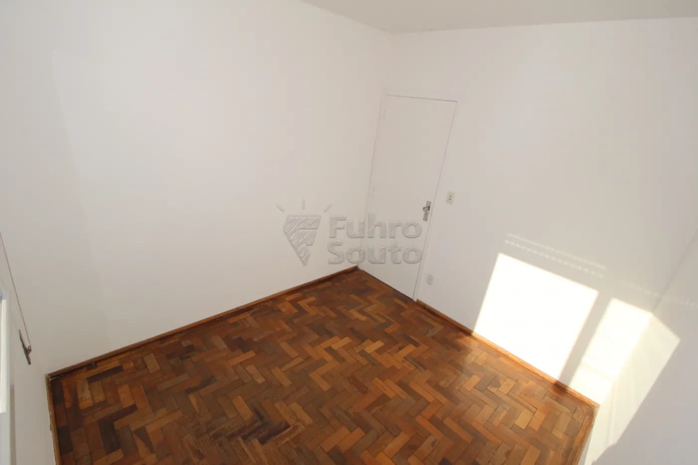 92mvoj-pelotas-apartamento-padrao-centro-17-05-2024_23-17-49-11.webp