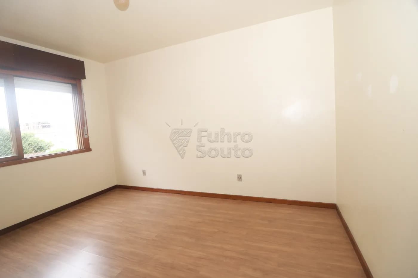 93uq0l-pelotas-apartamento-padrao-centro-25-03-2026_23-46-34-69c49e0a30e98.webp