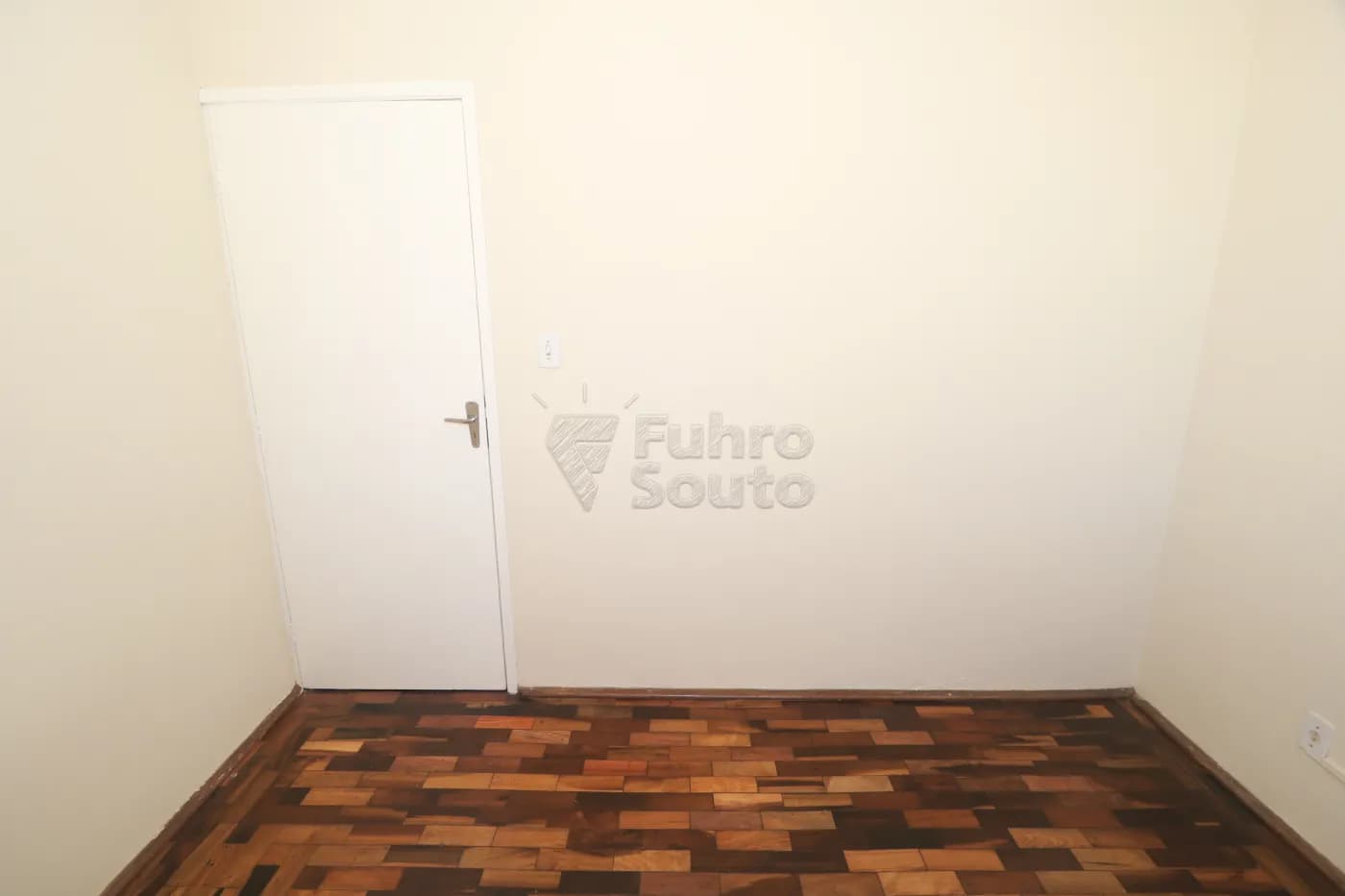 94seq-pelotas-apartamento-padrao-centro-01-04-2026_21-17-03-69cdb57f49103.webp