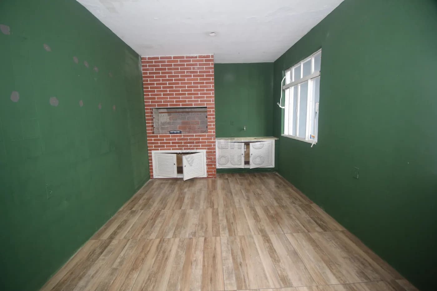 983v3-pelotas-casa-padrao-centro-22-09-2025_23-38-45-35.webp