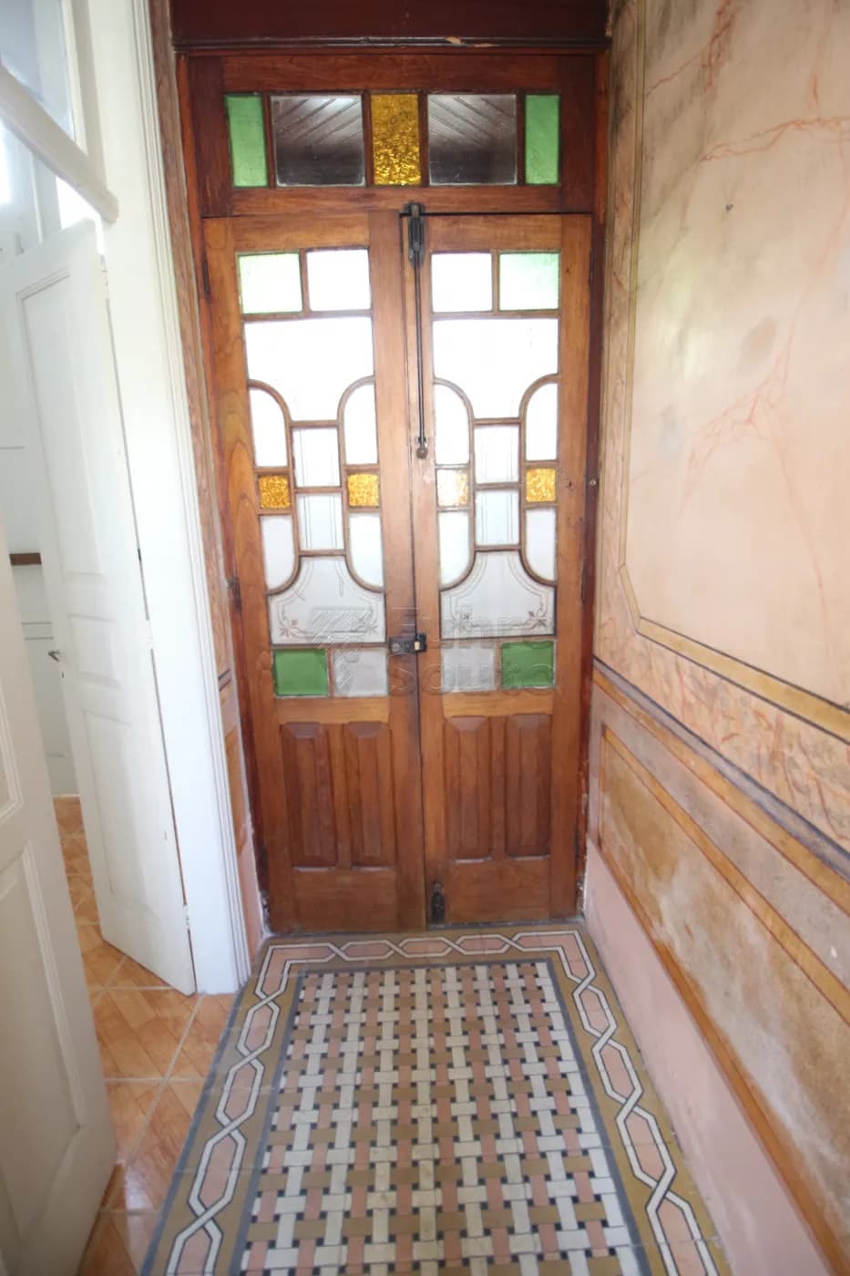 9bigfu-hall-de-entrada.webp