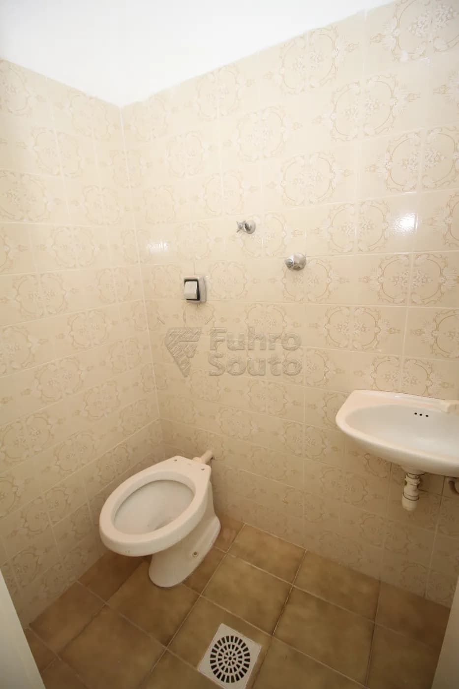 9bxj0k-pelotas-apartamento-padrao-centro-16-05-2024_23-36-25-27.webp