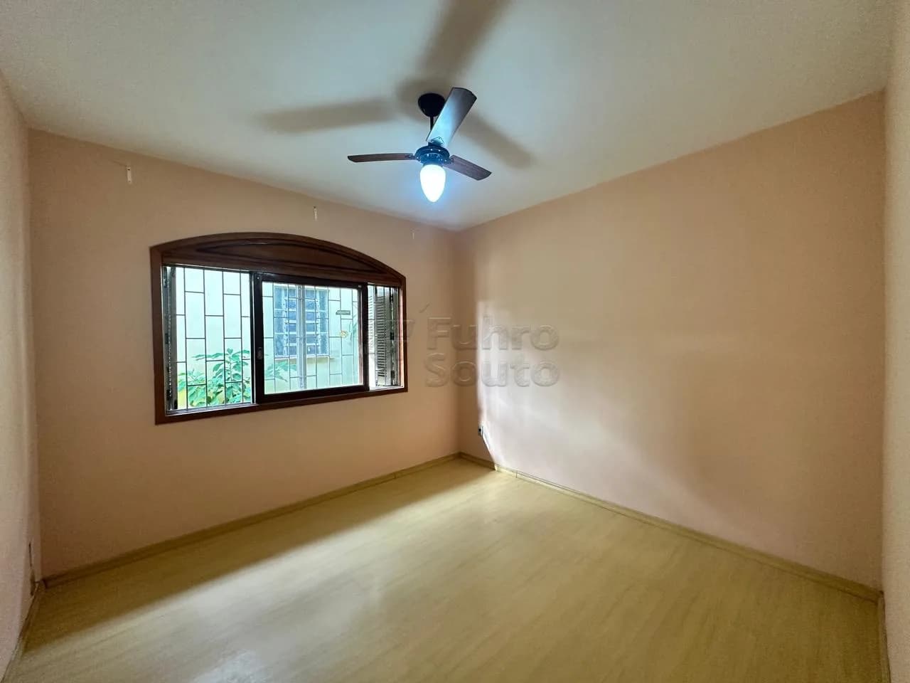 9ir2ir-pelotas_casa_padrao_centro_28-05-2026_17-57-50_10.webp