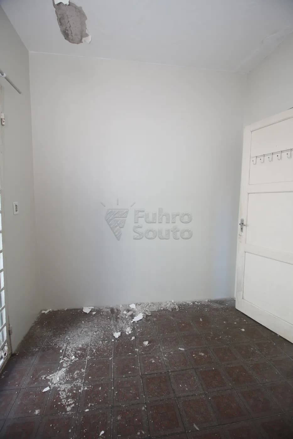 9jnkzn-pelotas-casa-padrao-centro-15-10-2025_01-10-20-34.webp