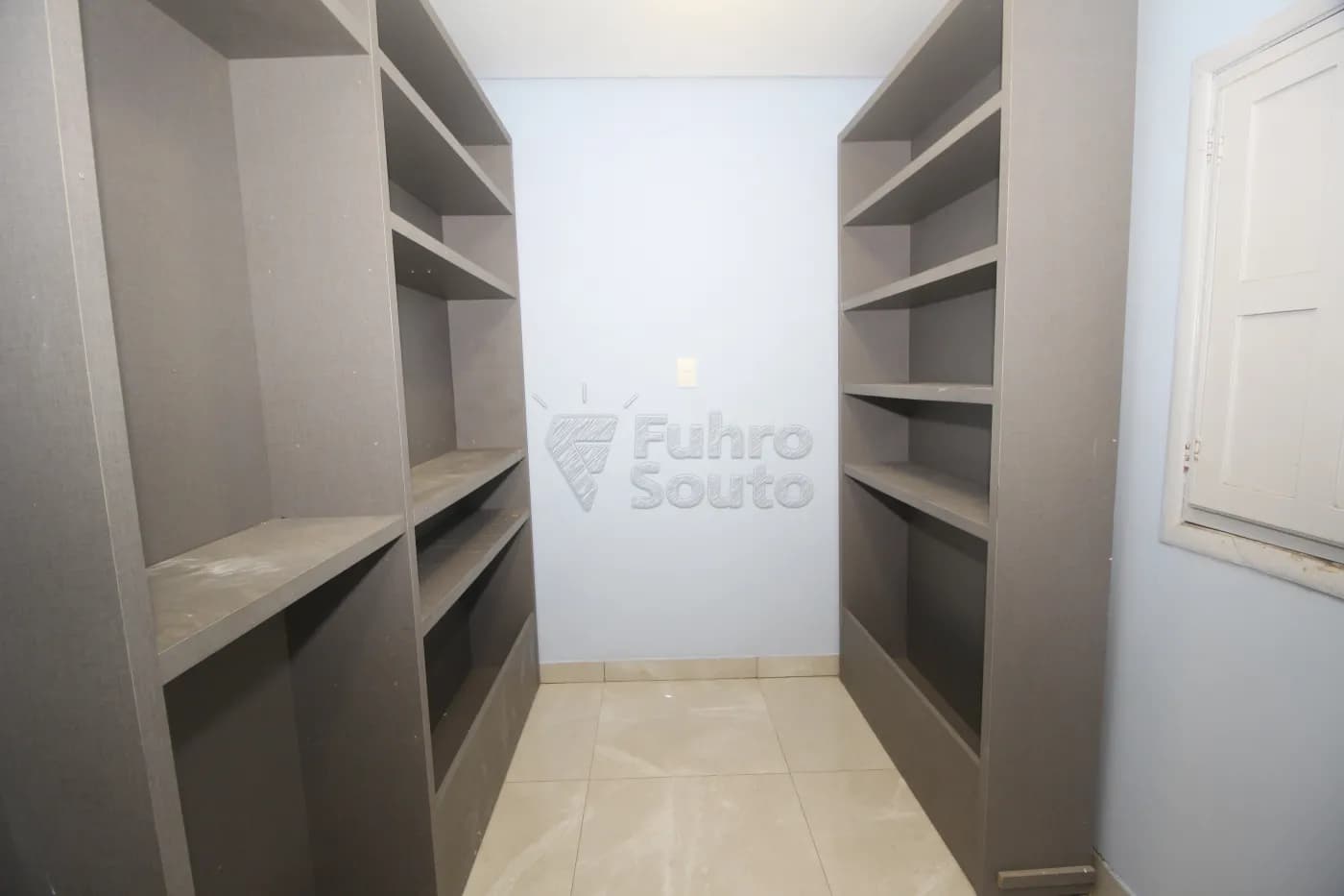 9oepik-pelotas-comercial-predio-centro-19-11-2025_01-45-01-23.webp
