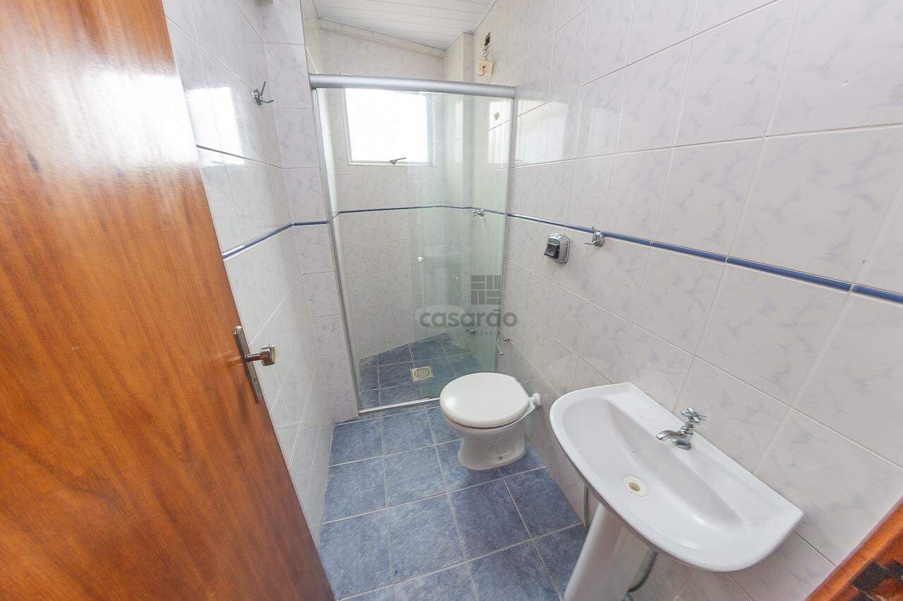 9pv39m-apartamento-2-quartos-no-pelotas-banheiro-social.jpg