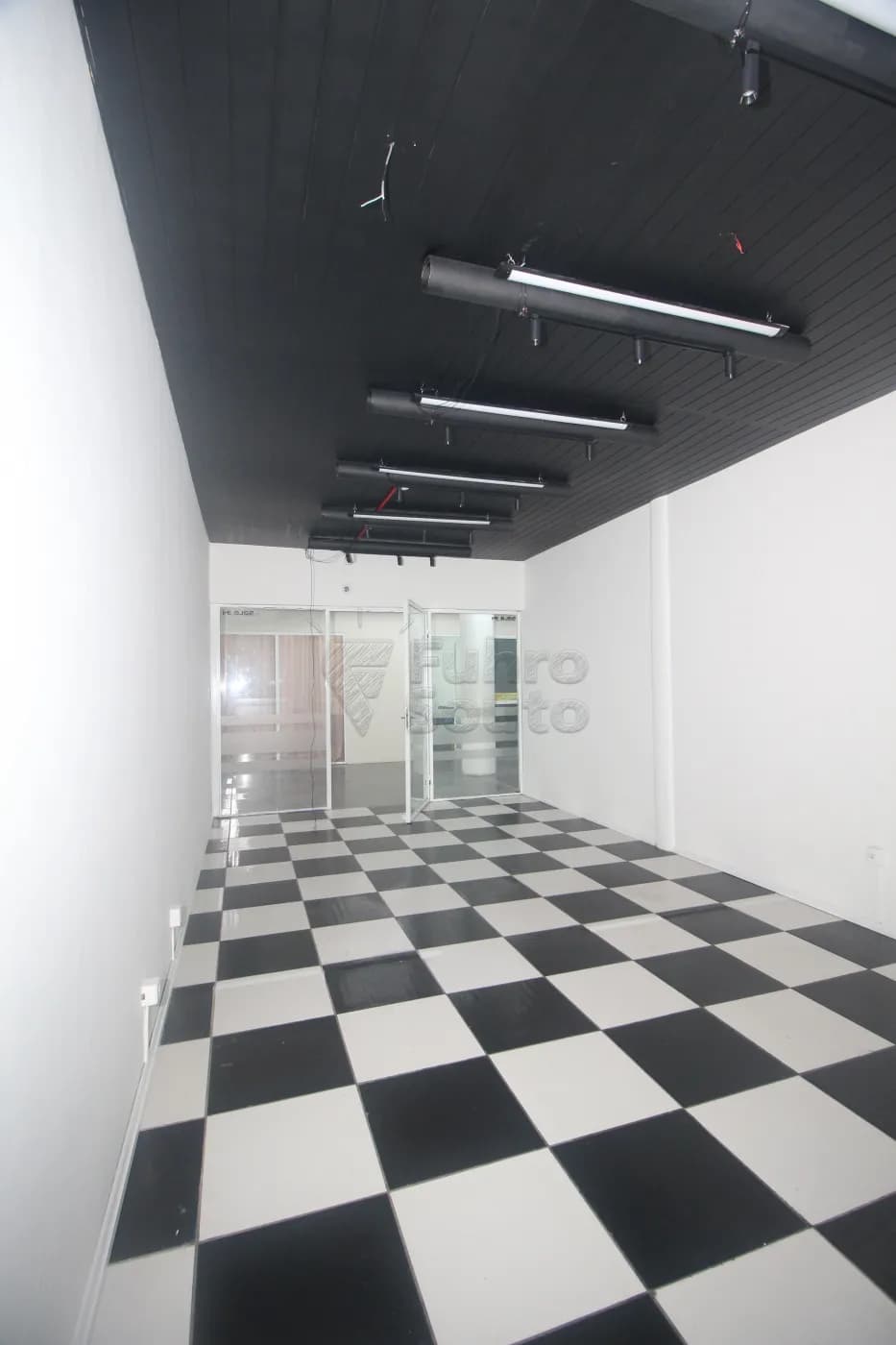 9qmubw-pelotas-comercial-loja-em-condominio-centro-18-10-2025_00-32-26-7.webp
