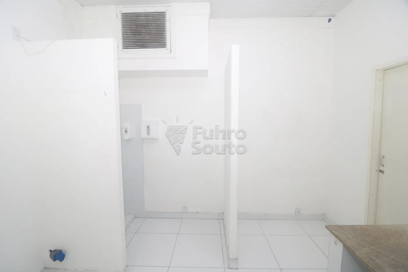 9t4val-pelotas-comercial-sala-fora-de-condominio-centro-06-05-2026_00-23-54-69fab44a763d6.webp