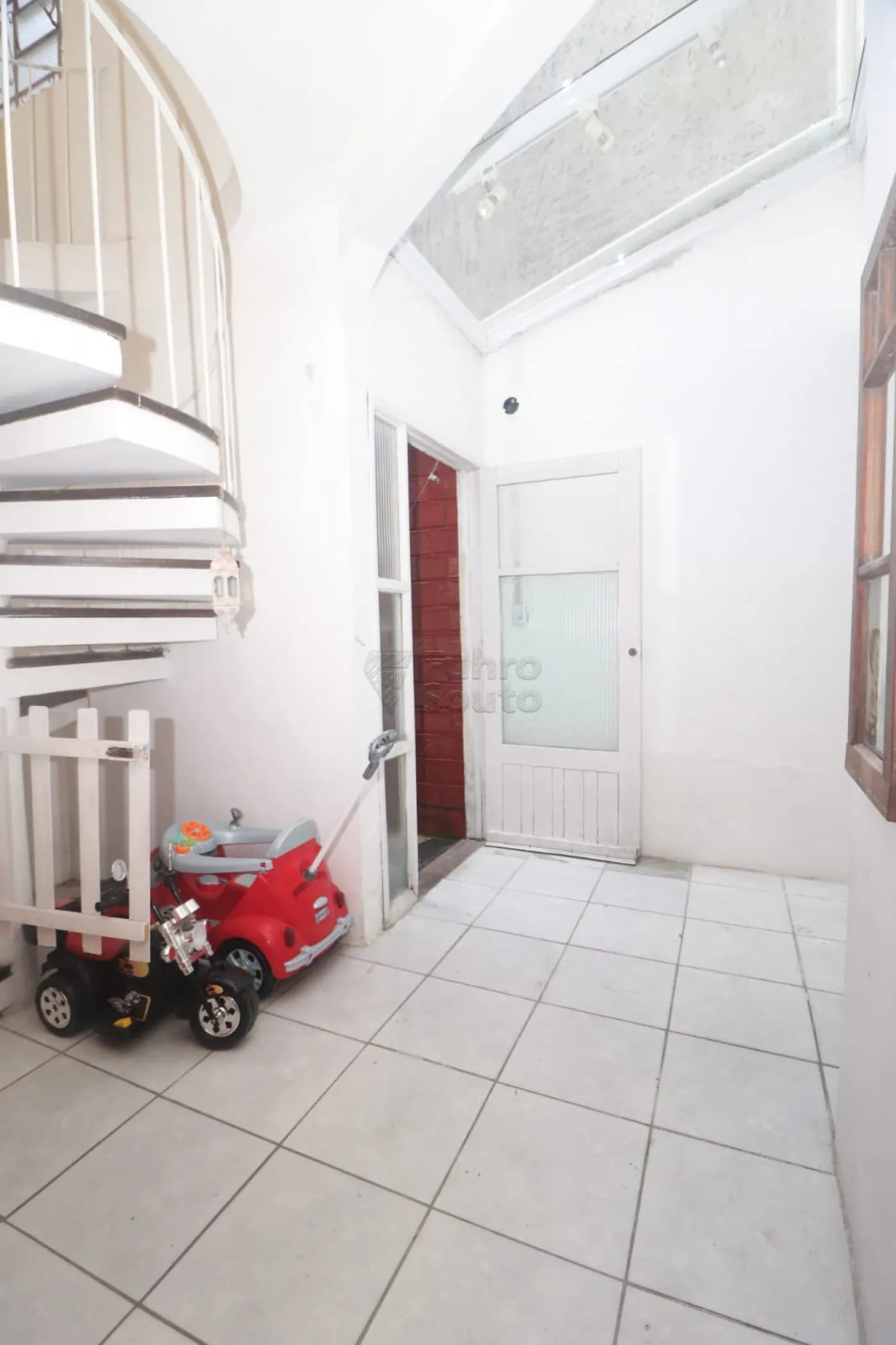 9u553i-pelotas-casa-padrao-centro-20-02-2026_13-37-10-69988db68018a.webp