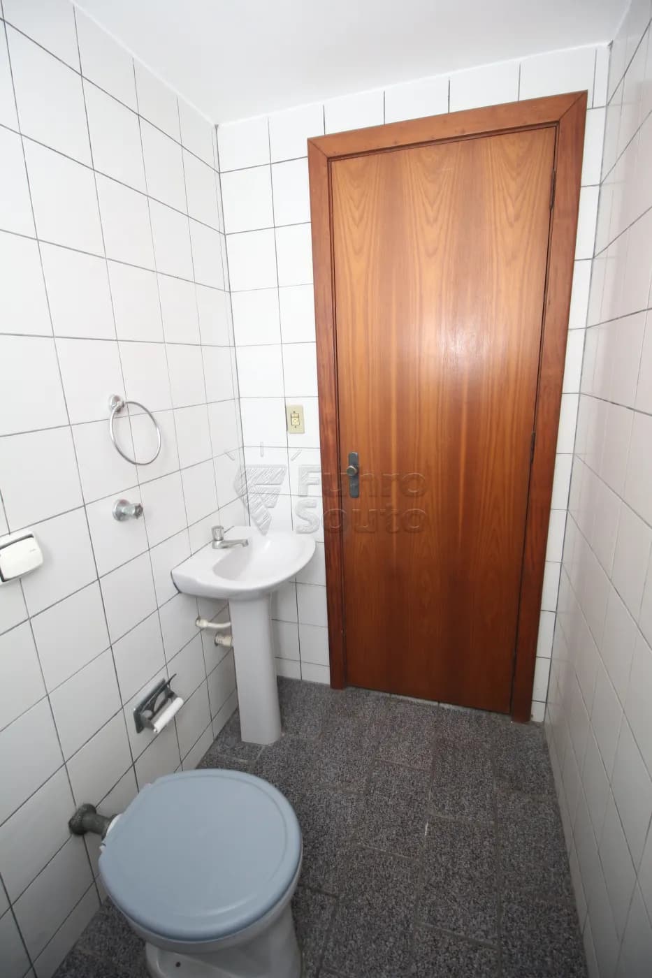 9upyu-pelotas-comercial-sala-em-condominio-centro-17-06-2024_18-53-05-8.webp