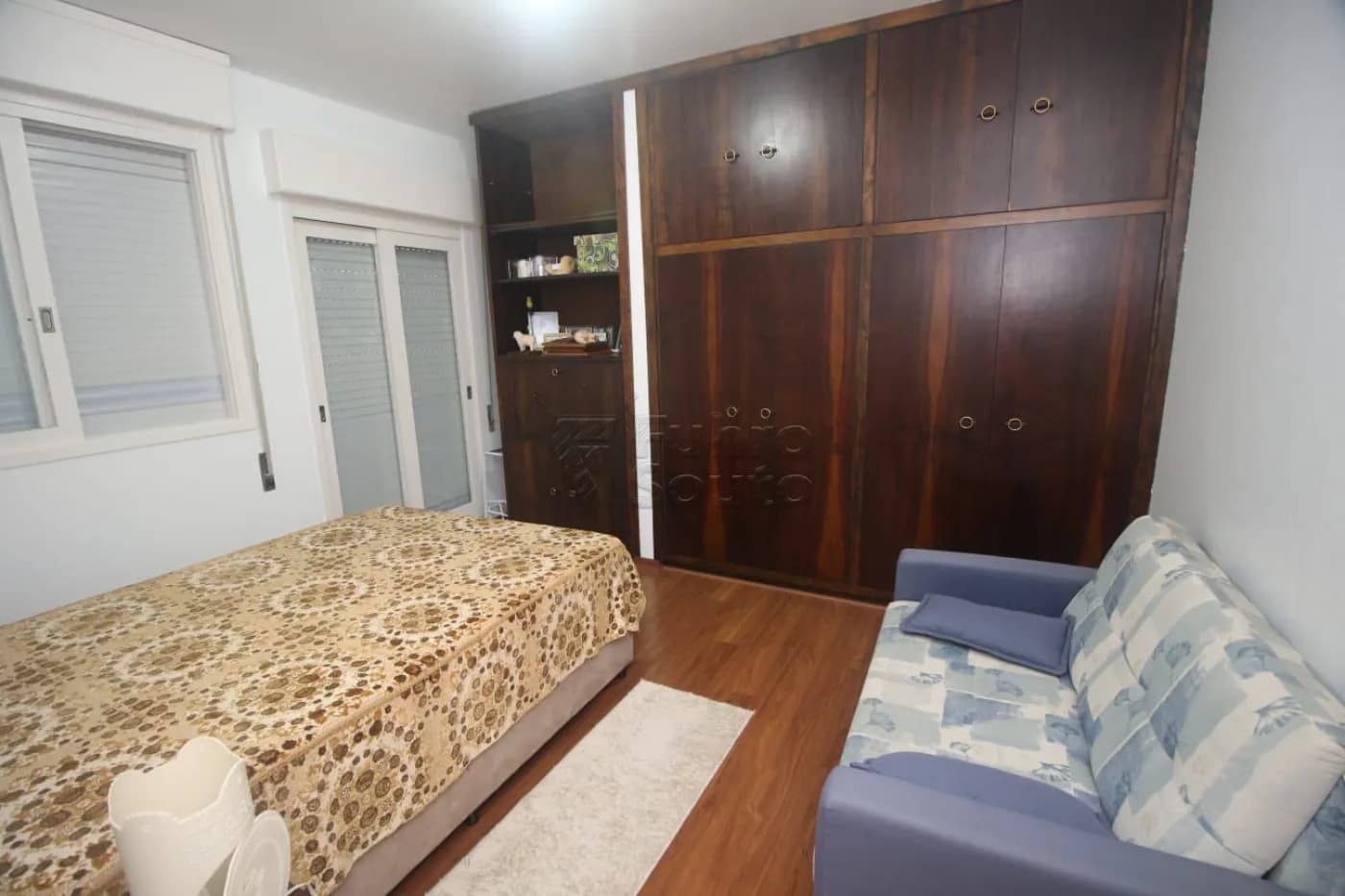 9vn2h5-pelotas-comercial-casa-centro-11-11-2024_16-48-56-9.webp