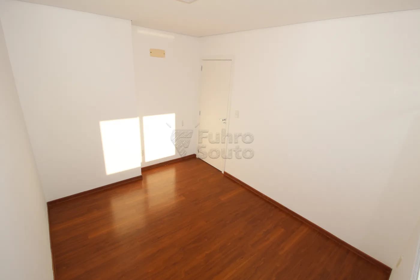 9xz9gtp-pelotas-apartamento-padrao-centro-18-04-2024_23-56-52-21.webp