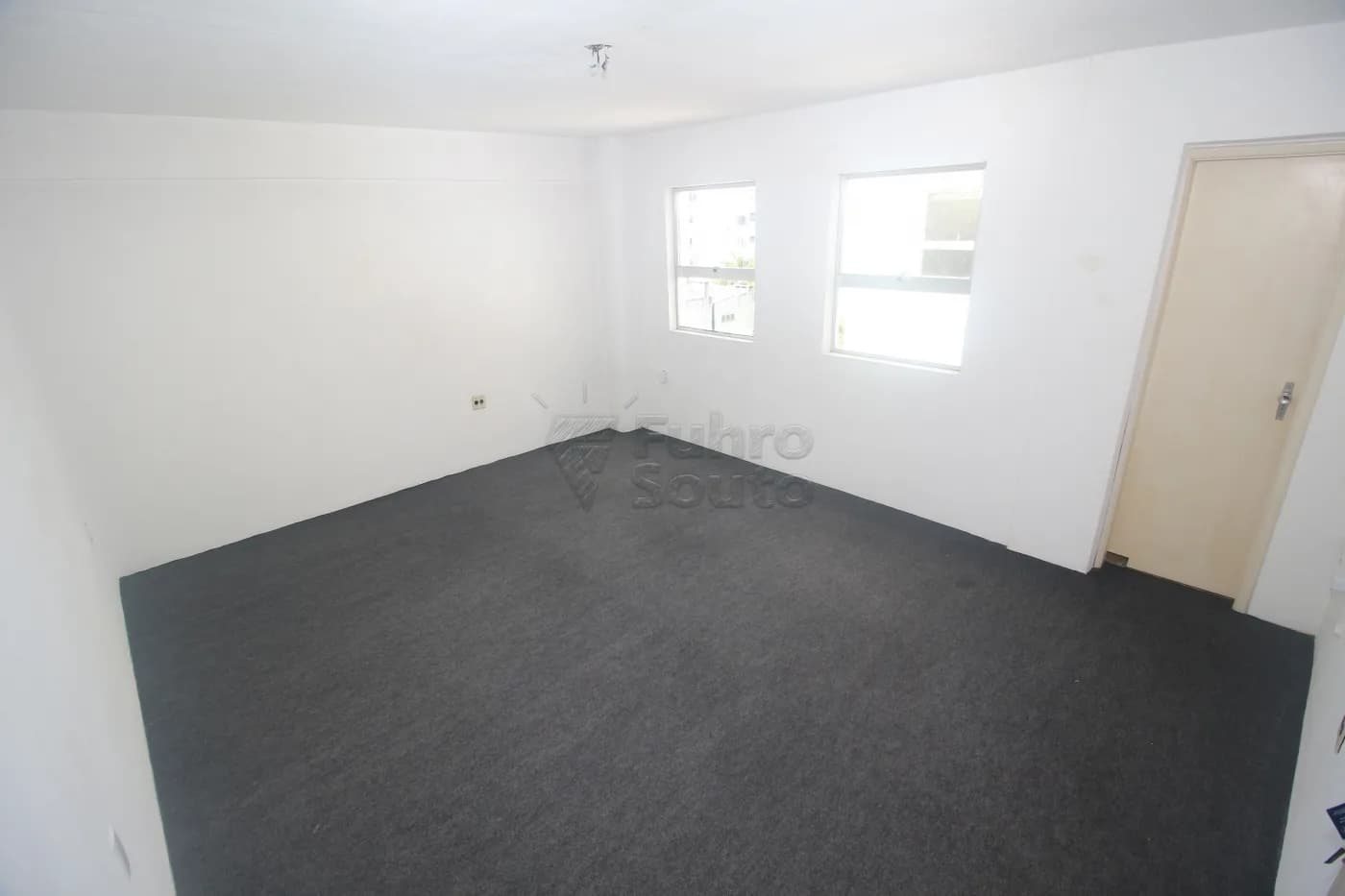 a28xiim-pelotas-comercial-sala-em-condominio-centro-22-10-2024_23-29-22-5.webp
