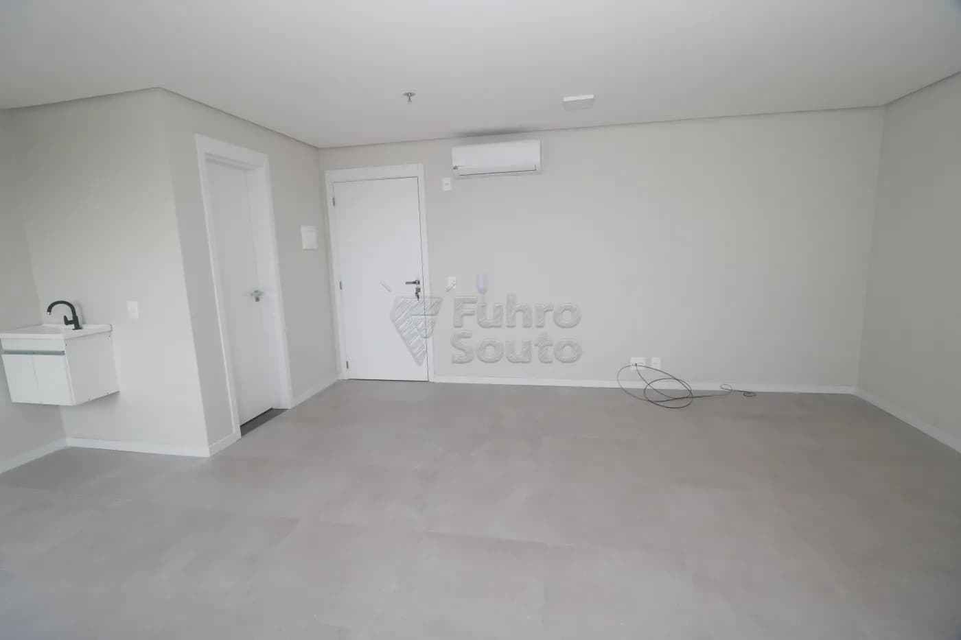 a3yjx-pelotas-comercial-sala-em-condominio-sao-goncalo-06-05-2026_23-07-07-69fbf3cbb033b.webp