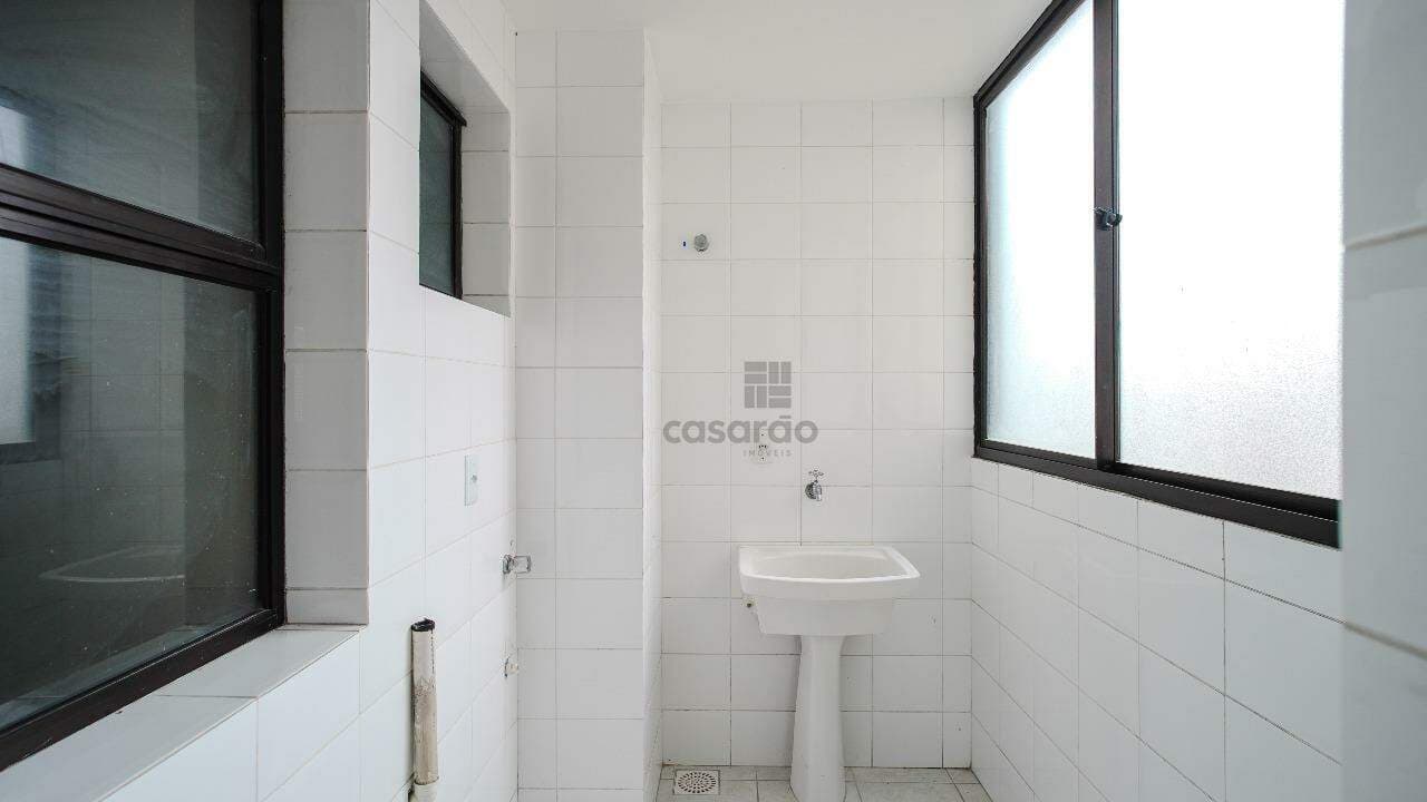 a7v10w-apartamento-2-quartos-no-pelotas-area-de-servico.jpg