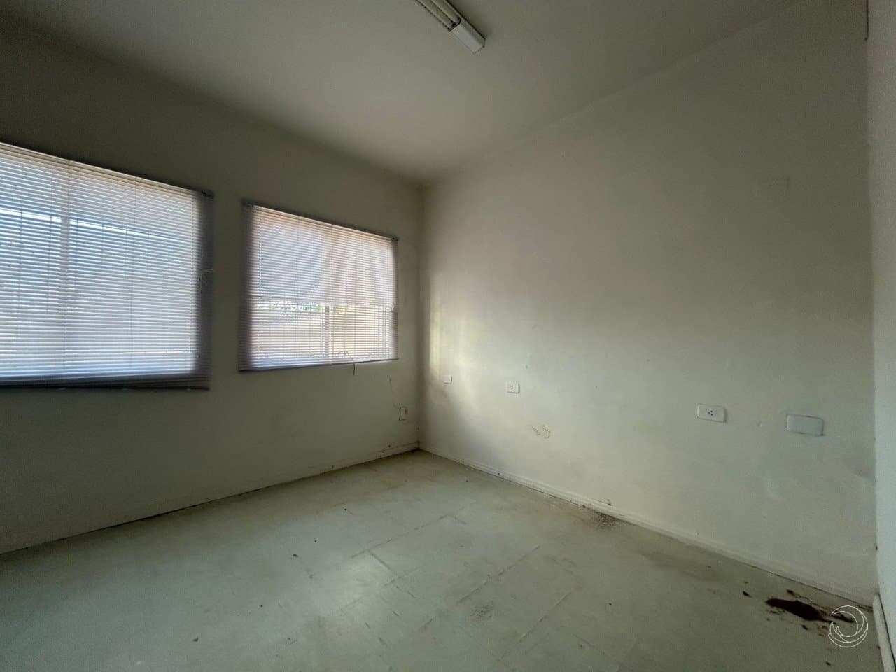 a9iwpi-ii32S6ZWJ9W98z8r3yz36_365846788f4b76f835.jpg