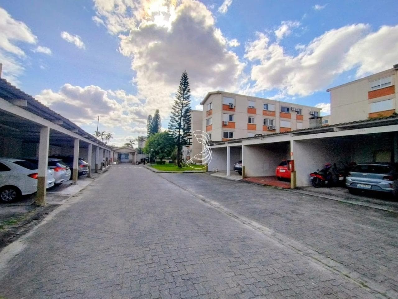 anspf-i7zRaAz_18259689de159d6b56_mU0ODQ0YmJiZDEw_o_wm.jpg