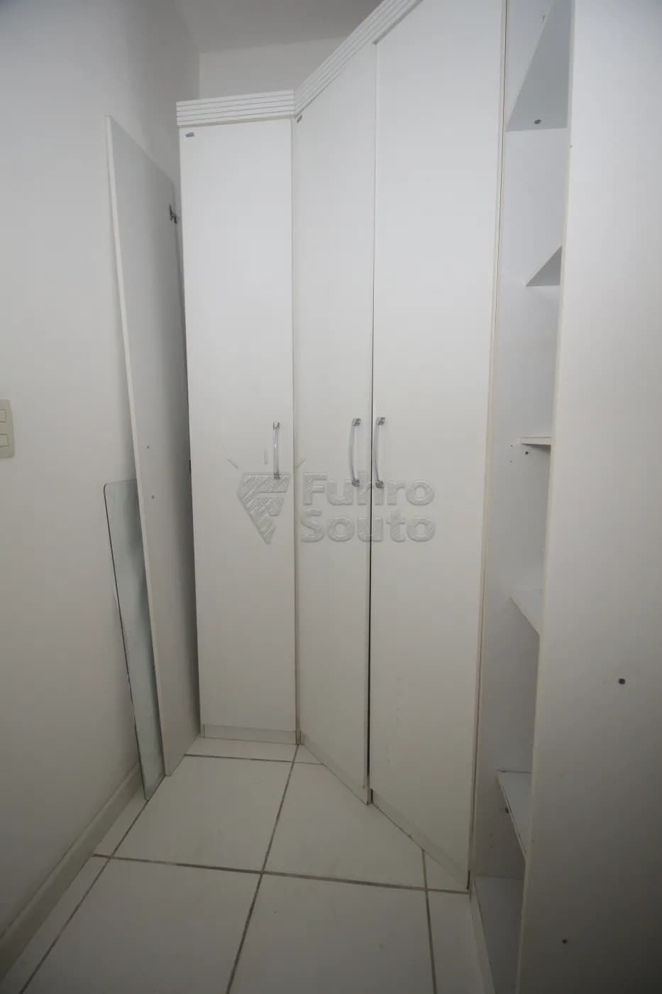 ar1x06-pelotas-casa-condominio-tres-vendas-14-07-2025_23-48-36-14.webp