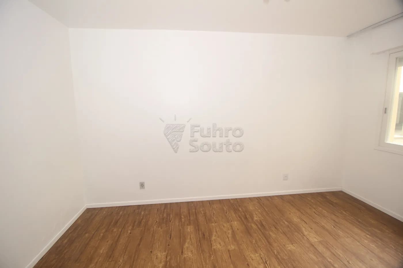 asrw8p-pelotas-apartamento-padrao-centro-15-04-2025_00-16-24-7.webp