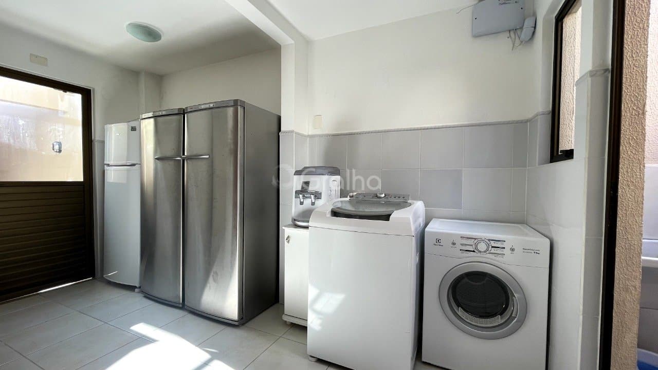 axpxh-i19Ln39zo943Y_394566890b356dc348.jpg