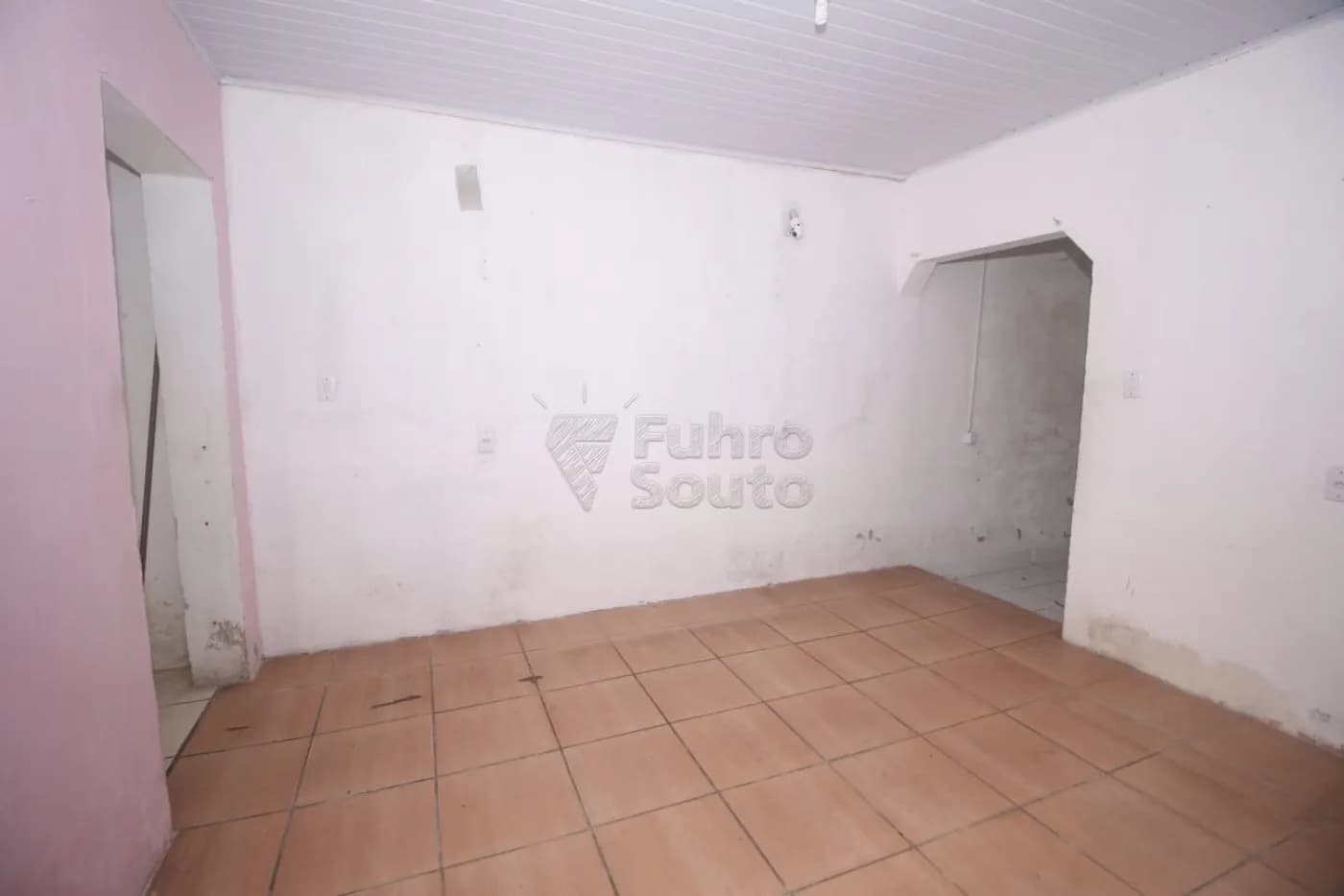 ay951p-pelotas-casa-padrao-centro-28-10-2025_14-28-06-10.webp