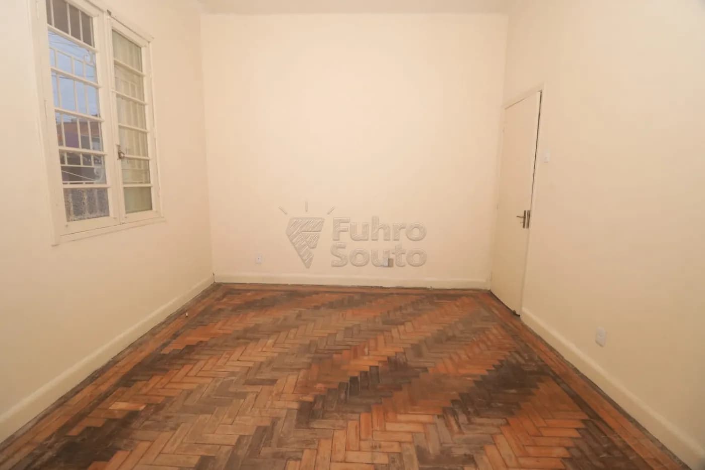b7r69i-pelotas-casa-padrao-centro-22-04-2026_10-18-33-69e8caa96cfa5.webp