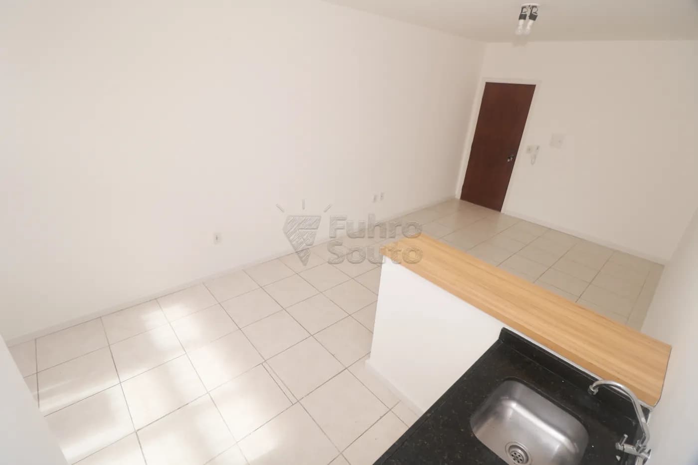 baasr9-pelotas-apartamento-kitinete-centro-25-02-2026_22-16-16-699f9ee0a5d69.webp