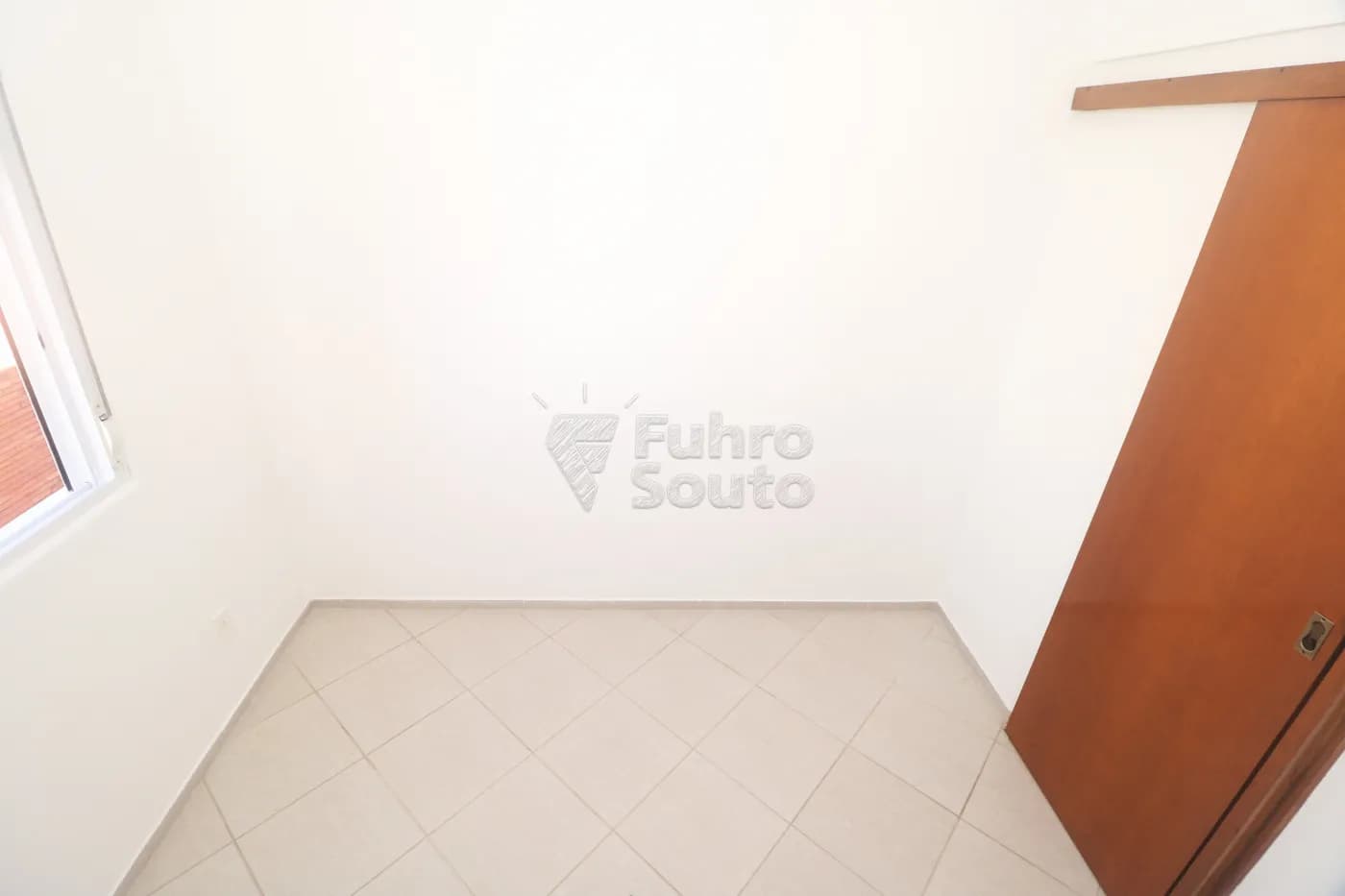 bhzz5d-pelotas-apartamento-padrao-centro-27-04-2026_23-31-54-69f01c1a2129f.webp