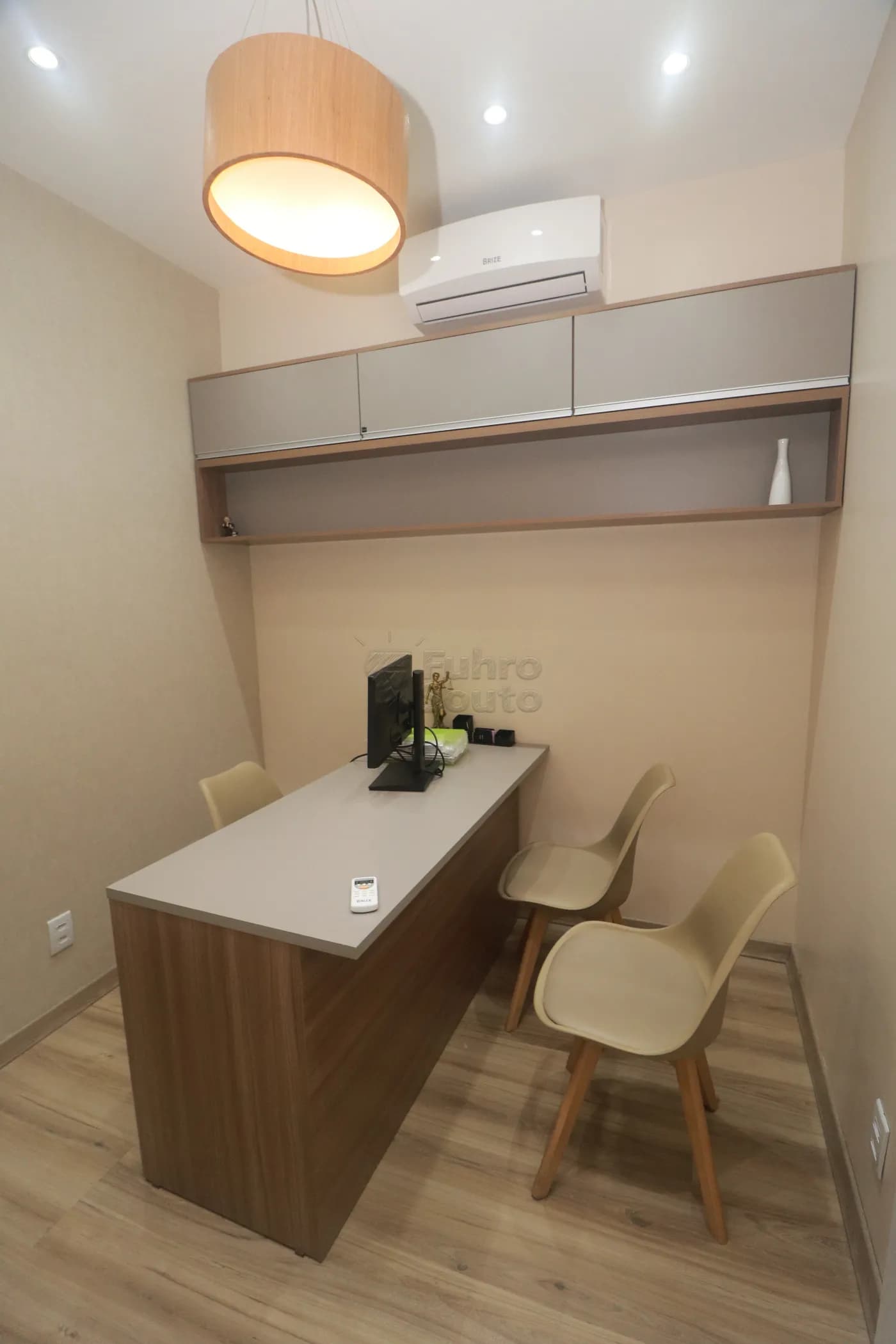 bsat-pelotas-comercial-sala-em-condominio-areal-24-04-2026_23-39-04-69ec2948661e4.webp