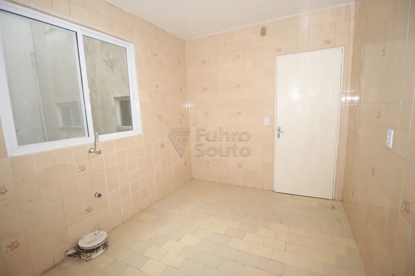 bvhlvo-pelotas-apartamento-padrao-centro-19-06-2024_23-45-19-23.webp