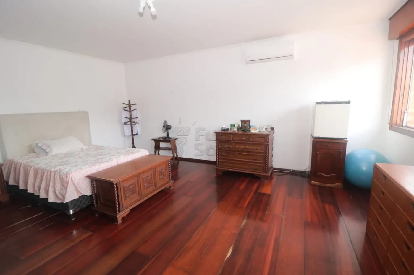 c0etve-pelotas-casa-padrao-centro-26-03-2026_16-35-38-69c58a8ad0d7f.webp