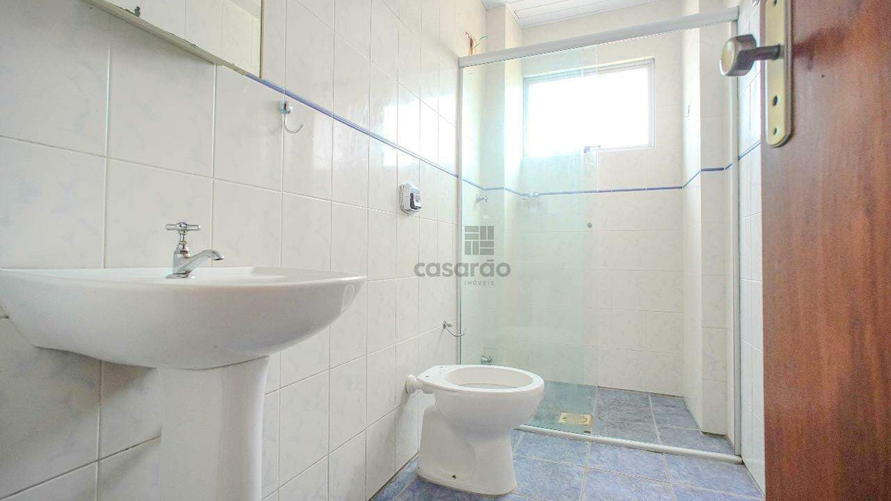 c327q9-apartamento-2-quartos-no-pelotas-banheiro-social.jpg
